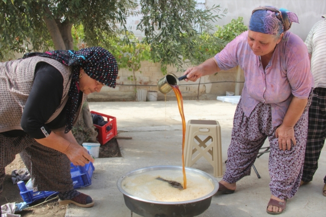 Çekirdeksiz sultaniye üzümü için pekmez zamanı